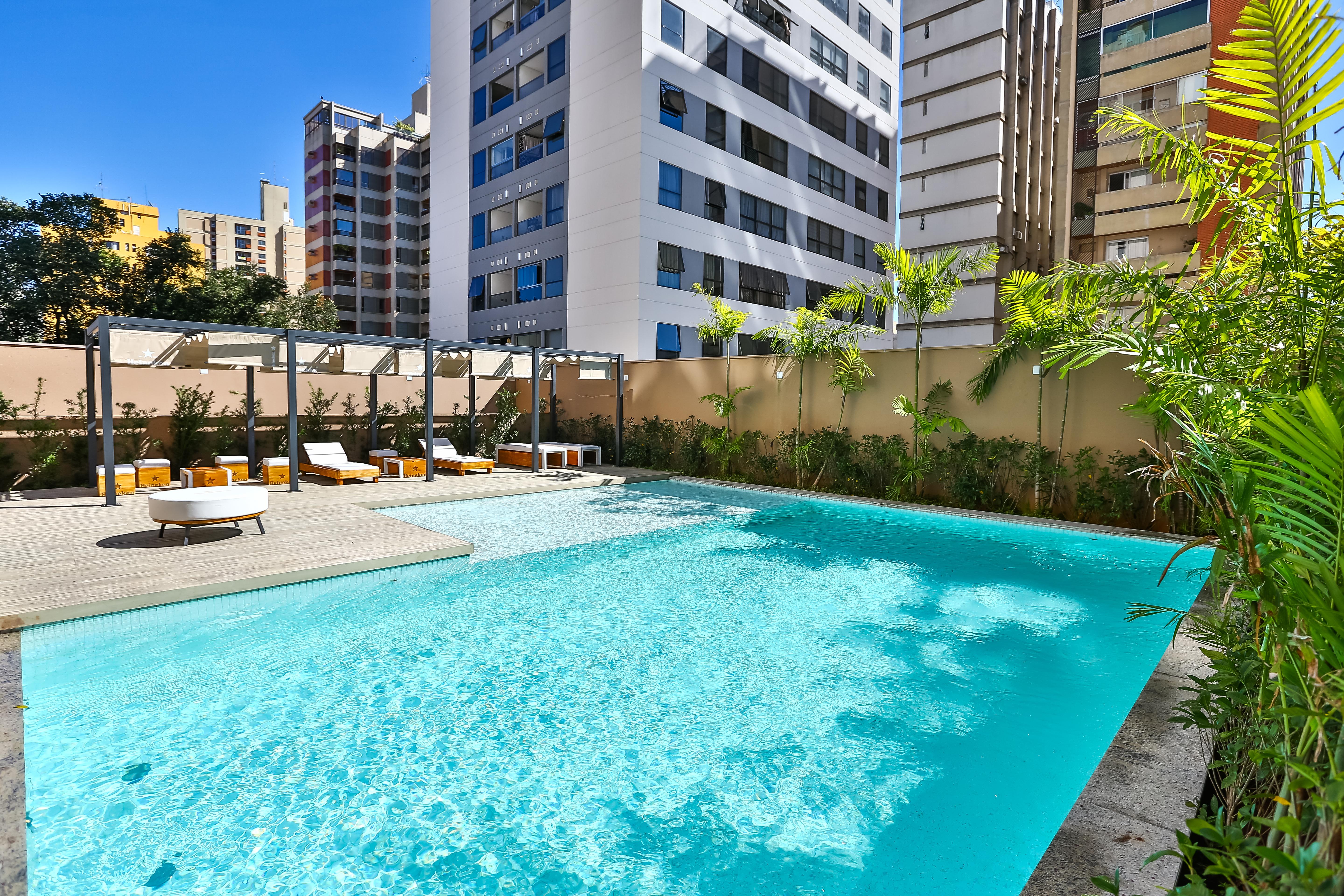 เรดิสัน เรด กัมปินาส Hotel กังปินาส ภายนอก รูปภาพ The swimming pool at the hotel