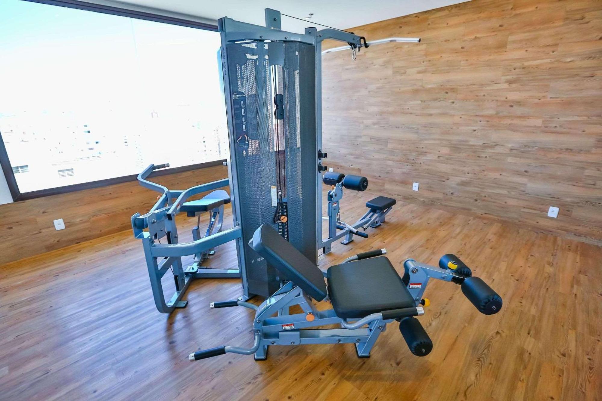 เรดิสัน เรด กัมปินาส Hotel กังปินาส ภายนอก รูปภาพ A leg press machine